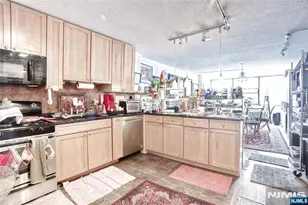 7004 Blvd East 20E, Guttenberg, NJ 07093 - Photo 6