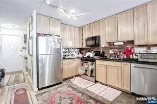 7004 Blvd East 20E, Guttenberg, NJ 07093 - Photo 12