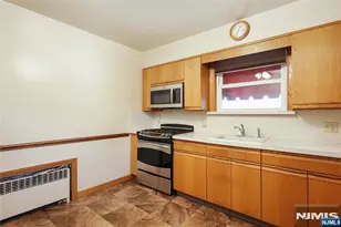 66 Jannarone St, Belleville, NJ 07109 - Photo 14