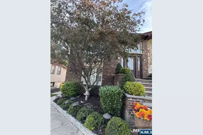 535 Hillside Avenue, Palisades Park, NJ 07650 - Photo 2