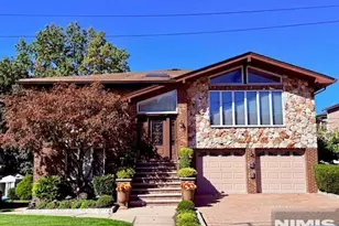 535 Hillside Ave, Palisades Park, NJ 07650 - Photo 1