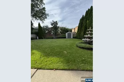 535 Hillside Avenue, Palisades Park, NJ 07650 - Photo 36