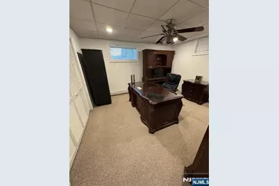 535 Hillside Avenue, Palisades Park, NJ 07650 - Photo 30
