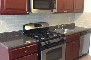 2175 Hudson Terrace 9-B, Fort Lee, NJ 07024 - Photo 2