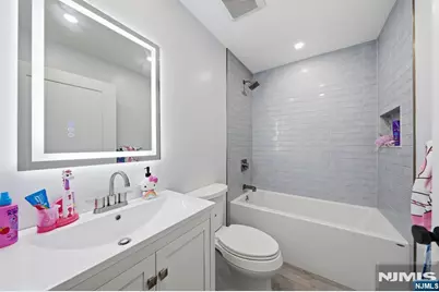 1147 Sycamore Lane, Mahwah, NJ 07430 - Photo 20