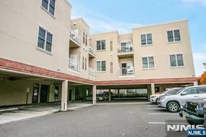 55 E Emerson Plaza 203 #203, Emerson, NJ 07630 - Photo 16