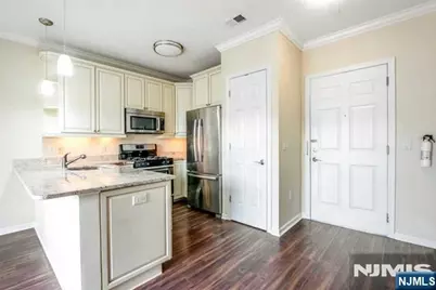 55 E Emerson Plaza 203 #203, Emerson, NJ 07630 - Photo 10