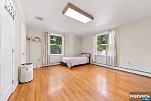 225 Walnut St, Northvale, NJ 07647 - Photo 14