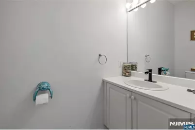 8202 Brittany Drive, Wayne, NJ 07470 - Photo 10
