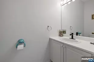 8202 Brittany Dr, Wayne, NJ 07470 - Photo 10