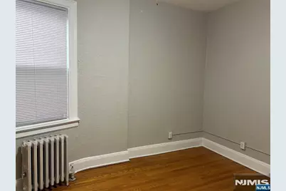 39 Ridge Road 2nd Floor #2ND FLOOR, Lyndhurst Township, NJ 07071 - Photo 4
