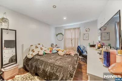 13 Allen Street, Passaic, NJ 07055 - Photo 4