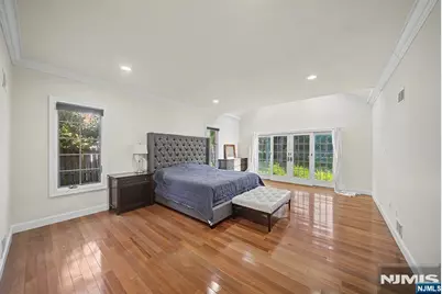 217 Lyncrest Road, Englewood Cliffs, NJ 07632 - Photo 18