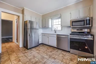 104 Walnut Street, Bloomfield, NJ 07003 - Photo 28