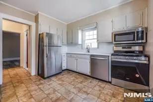 104 Walnut St, Bloomfield, NJ 07003 - Photo 28