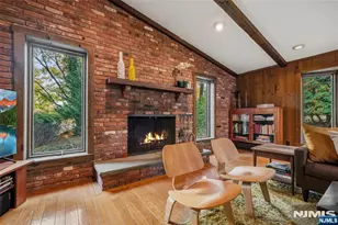 389 W Shore Dr, Wyckoff Township, NJ 07481 - Photo 16