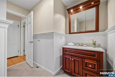 389 W Shore Drive, Wyckoff Township, NJ 07481 - Photo 26