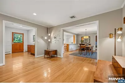 389 W Shore Drive, Wyckoff Township, NJ 07481 - Photo 12