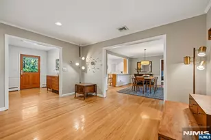 389 W Shore Dr, Wyckoff Township, NJ 07481 - Photo 12