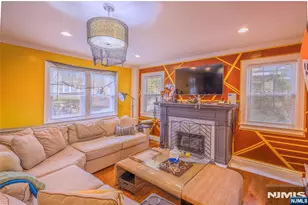18 Bayview Ave, Newark, NJ 07112 - Photo 8