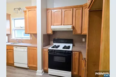 168 Boiling Springs Avenue 1 #1, East Rutherford, NJ 07073 - Photo 16