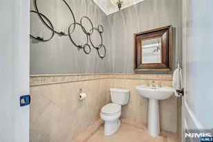 6 Keller Ct, Park Ridge, NJ 07656 - Photo 8