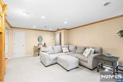 61 Charles Street, Allendale, NJ 07401 - Photo 20