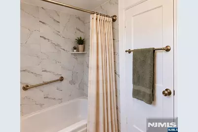 1 Mount Vernon Court, Maywood, NJ 07607 - Photo 10