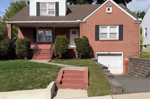 424-426 Greylock Pkwy, Belleville, NJ 07109 - Photo 2