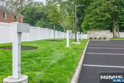 360 Orange Road 3 #3, Montclair, NJ 07042 - Photo 32