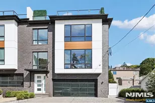 10B Hooks Ln, Edgewater, NJ 07020 - Photo 2