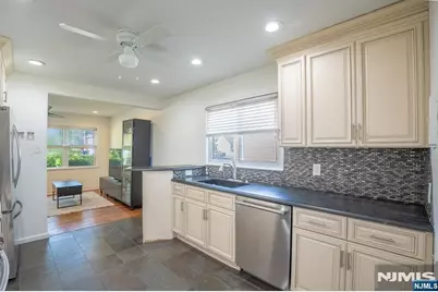 11 Jackson Place, Moonachie, NJ 07074 - Photo 6