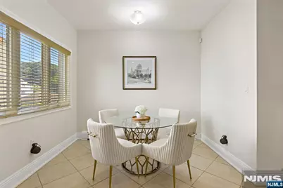 31 Leary Lane A #A, Edgewater, NJ 07020 - Photo 12
