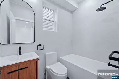 369 6th Avenue, Newark, NJ 07107 - Photo 26