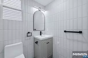 369 6th Ave, Newark, NJ 07107 - Photo 12