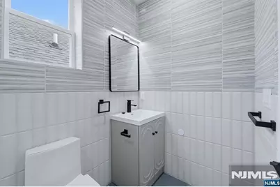 369 6th Avenue, Newark, NJ 07107 - Photo 30