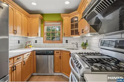 102 Sherwood Avenue, Mahwah, NJ 07430 - Photo 16
