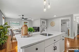 102 Sherwood Ave, Mahwah, NJ 07430 - Photo 10