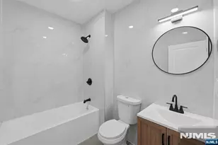 203-205 Hansbury, Newark, NJ 07112 - Photo 30