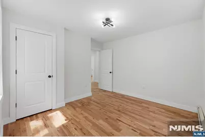 203-205 Hansbury, Newark, NJ 07112 - Photo 28