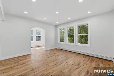 203-205 Hansbury, Newark, NJ 07112 - Photo 18