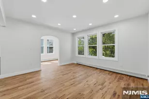 203-205 Hansbury, Newark, NJ 07112 - Photo 18