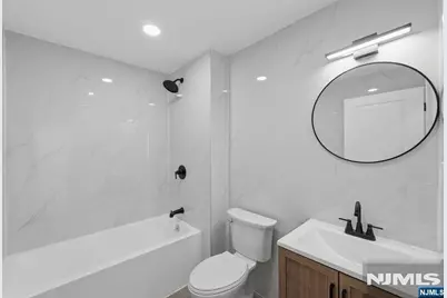203-205 Hansbury, Newark, NJ 07112 - Photo 16
