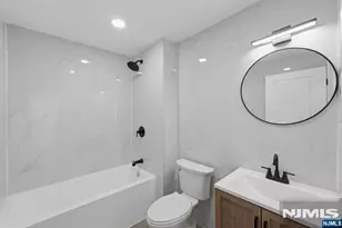 203-205 Hansbury, Newark, NJ 07112 - Photo 16