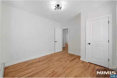 203-205 Hansbury, Newark, NJ 07112 - Photo 12