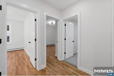 203-205 Hansbury, Newark, NJ 07112 - Photo 10