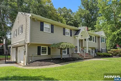 62 Andrew Avenue, Oakland, NJ 07436 - Photo 2