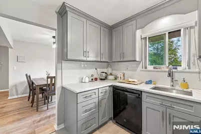 164 Diamond Bridge Avenue 9 #9, Hawthorne, NJ 07506 - Photo 36
