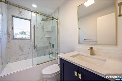 2410 3rd Street B #B, Fort Lee, NJ 07024 - Photo 14