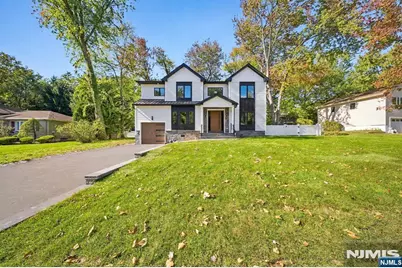 414 Jefferson Street, Ridgewood, NJ 07450 - Photo 2